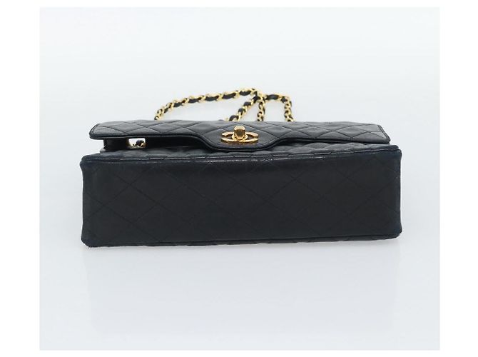 CHANEL Borsa a Spalla Chain Matelasse 25 in Pelle di Agnello Nera e Oro CC Auth 195247V Nero D'oro - vista 9