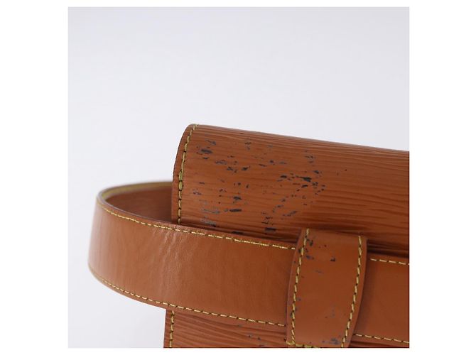 LOUIS VUITTON Epi Ceinture Tilsitt Pochette Zipangu Gold M52598 LV Auth 194712V - vista 3