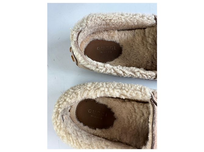 Pantofole vintage Gucci in scamosciato foderate in shearling beige crema EU37 - vista 7