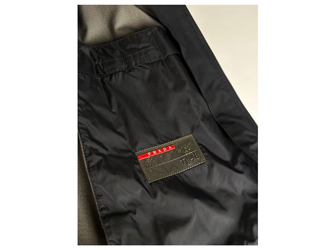 Giacca in nylon vintage Prada da uomo Nera L Nero - vista 6
