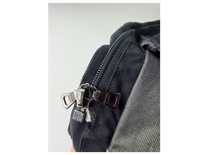 Giacca in nylon vintage Prada da uomo Nera L Nero - vista 8
