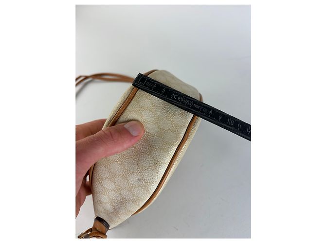 16 Céline Vintage Celine Schultertasche aus beschichteter Leinwand Cream Tan - Ansicht 13