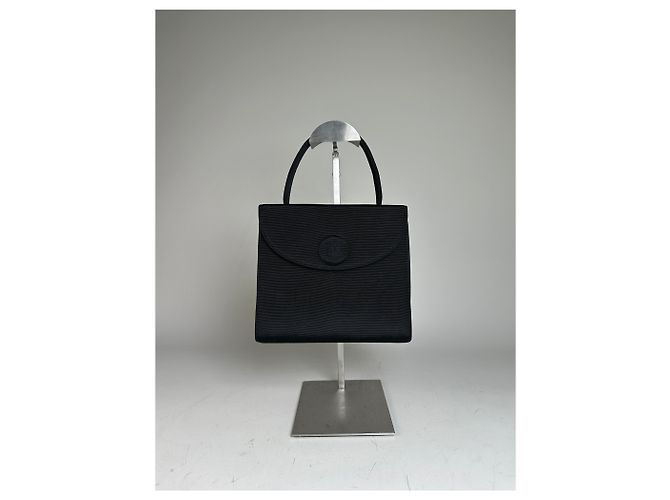 Vintage Givenchy Handtas aus strukturierter Textiloberfläche Schwarz Gold - Ansicht 12