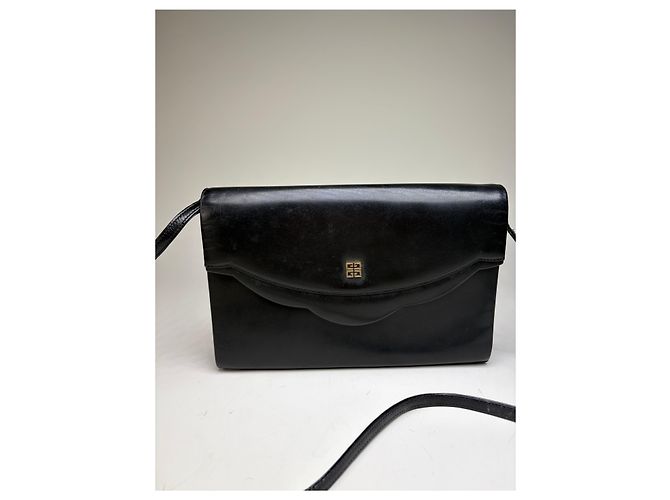 Vintage Givenchy Leder Abendtasche Schwarz Goldener Verschluss - Ansicht 10
