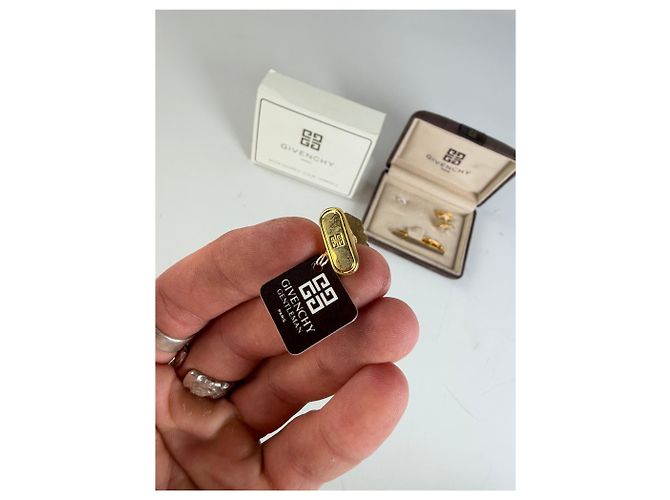 Vintage Givenchy Logo Cufflinks and Tie Clip Set Gold Silver Golden - view 6