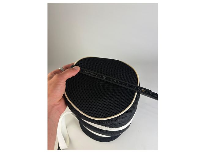 Tote Vintage Courreges in mesh con bordi in pelle Nero Bianco - vista 9