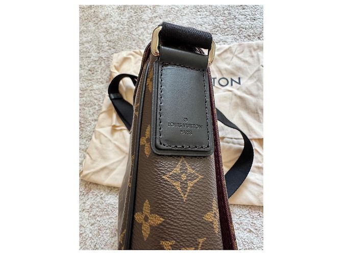 Louis Vuitton Borsa Messenger District PM Monogram Marrone Monogramma - view 6