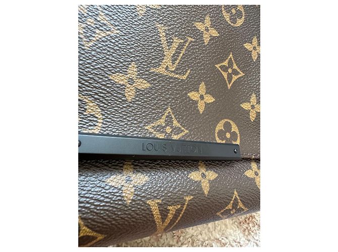 Louis Vuitton Borsa Messenger District PM Monogram Marrone Monogramma - view 7