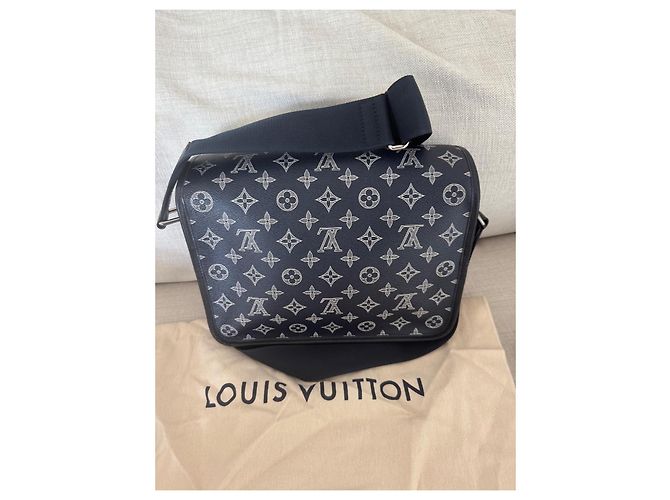 Louis Vuitton x Chapman Brothers Borsa Messenger Edizione Limitata Nero Bianco Grigio - vista 2