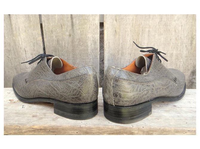 Scarpe Derby Loake in pelle grana Grigio - vista 6