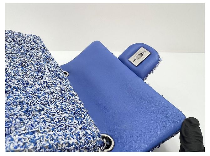 Sac à bandoulière Chanel Mini Matelassé en bleu - vue 15