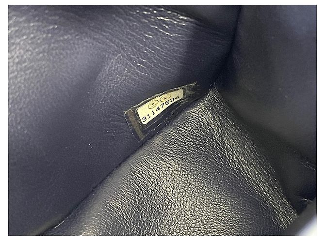 Chanel Matelassé Schultertasche Marineblau - Ansicht 12