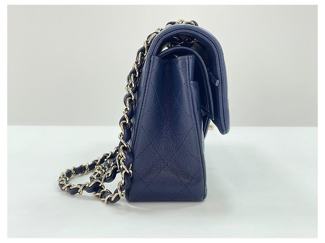 Chanel Matelassé Schultertasche Marineblau - Ansicht 4