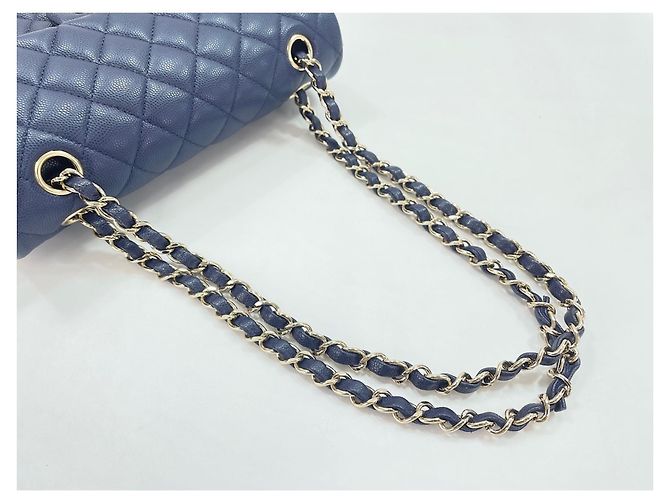 Chanel Matelassé Schultertasche Marineblau - Ansicht 8