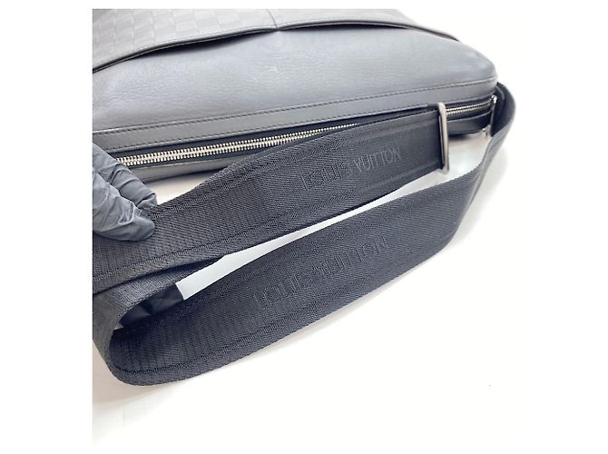 Borsa a Spalla Louis Vuitton Calypso GM Nero - vista 10