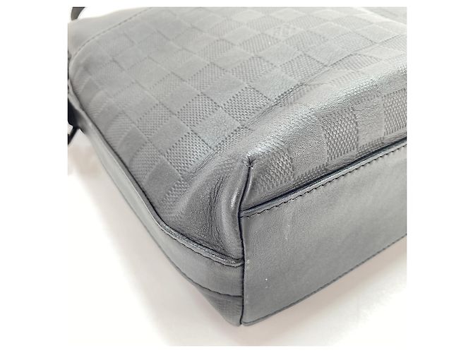 Borsa a Spalla Louis Vuitton Calypso GM Nero - vista 8
