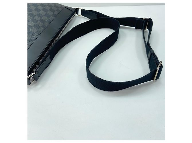 Borsa a Spalla Louis Vuitton Mick PM Nero - vista 11
