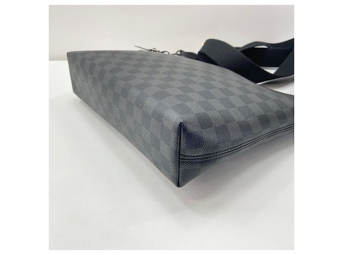 Borsa a Spalla Louis Vuitton Mick PM Nero - vista 9