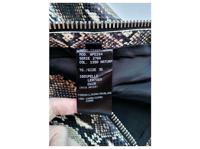 Neil Barrett Minifalda evasé de piel estampado de serpiente Negro - vista 6