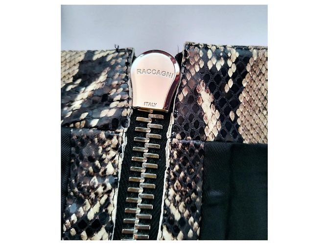 Neil Barrett Minifalda evasé de piel estampado de serpiente Negro - vista 8