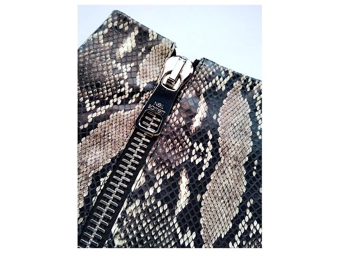 Neil Barrett Minifalda evasé de piel estampado de serpiente Negro - vista 9