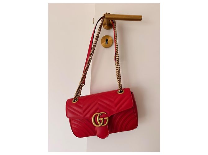 Gucci Marmont Piccola Borsa a Tracolla in Pelle Rossa Rosso - vista 3