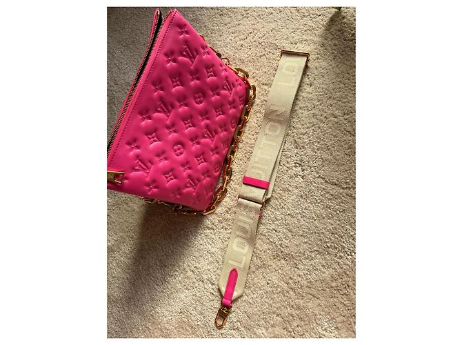 Louis Vuitton Pochette Coussin Monogram Empreinte Rosa - vista 6
