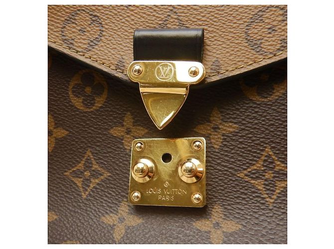 Borsa Louis Vuitton Monogram Reverse Pochette Metis MM Marrone - vista 16