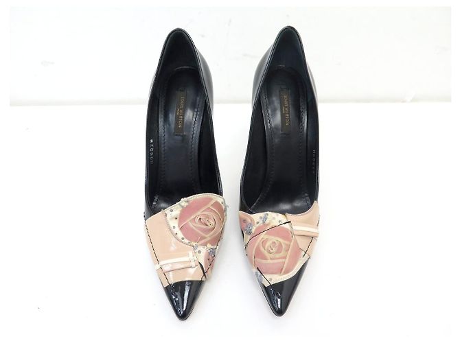 LOUIS VUITTON AFTER DARK RIVIERA 38.5 SCHWARZ LACKLEDER PUMPS - Ansicht 5