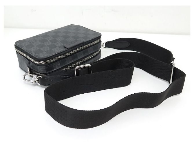 Louis Vuitton NEW VUITTON ALPHA WEARABLE N60418 DAMIER WALLET POUCH BAG Grey - view 4