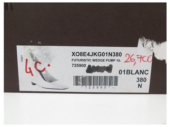 SCARPE LOUIS VUITTON PLATAFORMA FUTURISTICA XO8E4J 38 PELLE BIANCA - vista 18