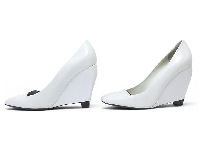 SCARPE LOUIS VUITTON PLATAFORMA FUTURISTICA XO8E4J 38 PELLE BIANCA - vista 2
