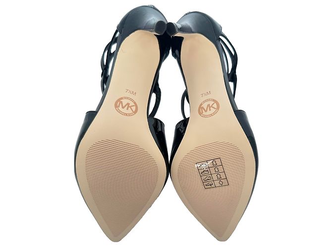 Michael Kors Catia Riemchenpumps aus schwarzem Lackleder - Ansicht 8