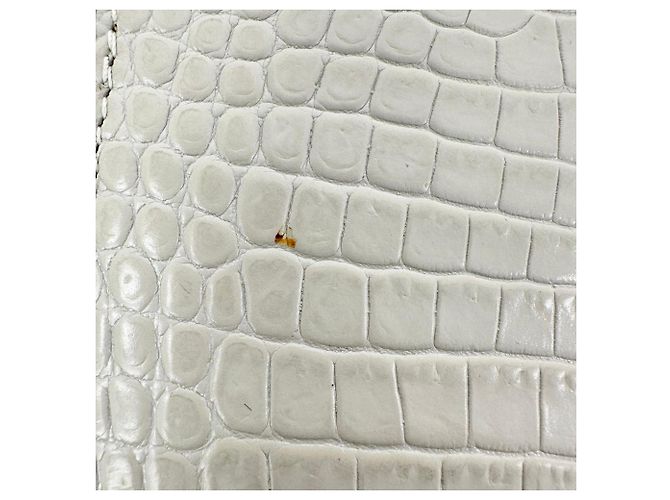 Saint Laurent Sunset Wallet on Chain aus cremefarbenem Leder mit Krokodilprägung - Ansicht 7