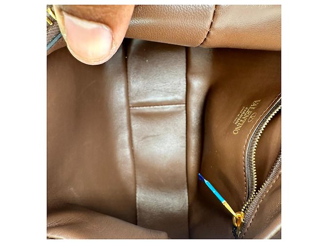 Red Valentino Bolso Hobo Valentino Garavani Stud Sign en piel marrón Castaño - vista 12