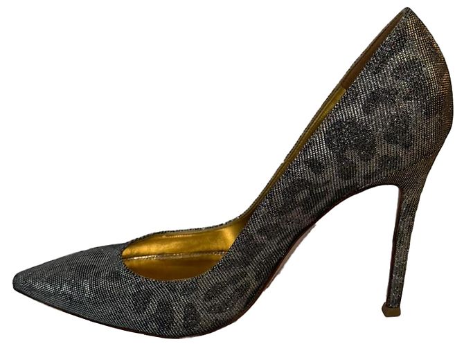 Décolleté a punta Gianvito 105 di Gianvito Rossi in glitter metallizzato oro - vista 3