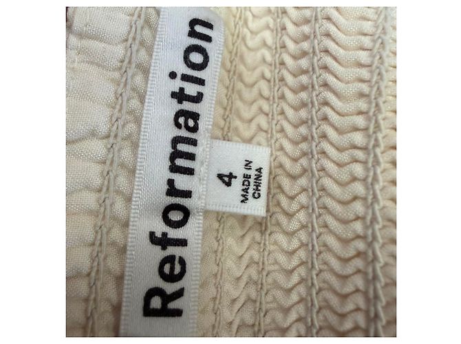 Top Isadora de Reformation en viscosa beige - vista 4