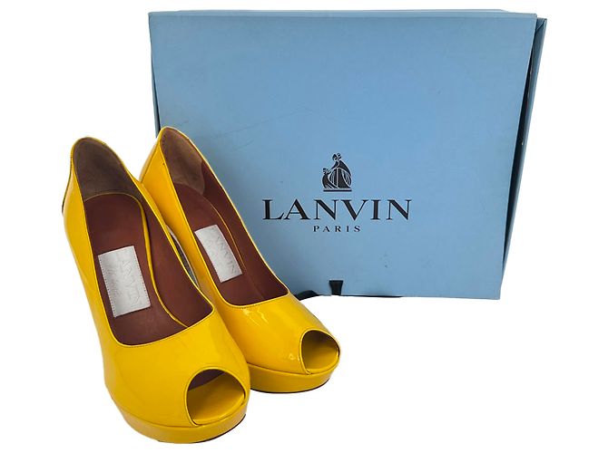 Décolleté con plateau e punta aperta Lanvin in vernice giallo - vista 12