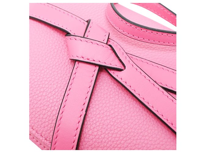 Mini Gate Crossbody Bag en piel de becerro rosa Loewe - vista 22
