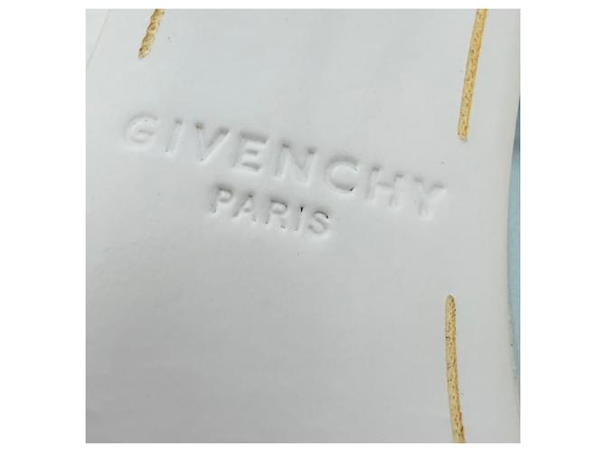 Givenchy High Heels mit Spitzenmuster in Weiß - Ansicht 9