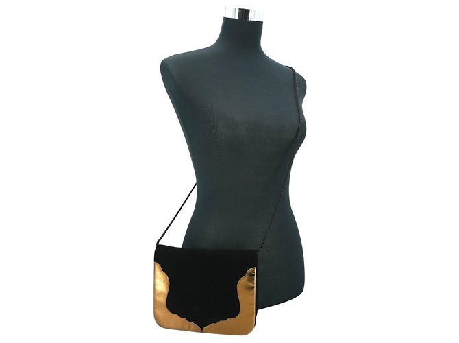 Yves Saint Laurent Borsa a tracolla da sera in velluto nero con croce dorata - vista 2