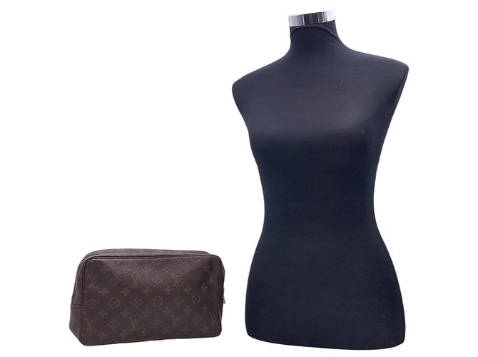 Louis Vuitton Beauty case e pochette clutch in tela monogrammata vintage Marrone - vista 2