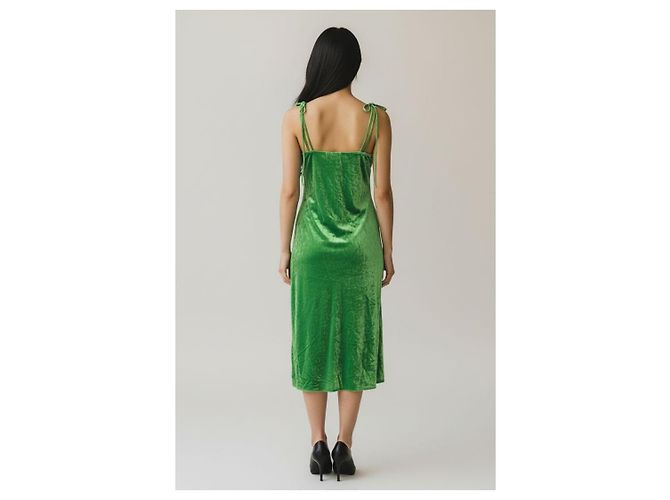 Rat & Boa Mini-Kleid mit Neckholder aus grünem Samt - Größe S - Ansicht 3