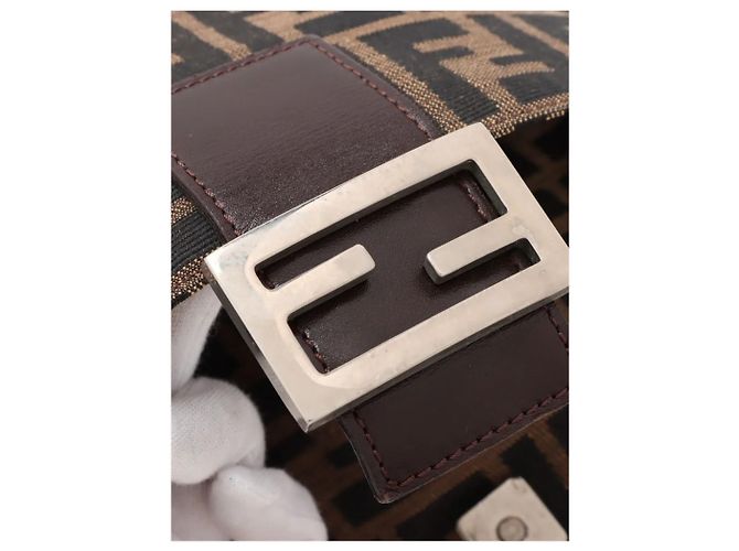 Fendi Borsa baguette Zucca Mamma marrone - vista 11