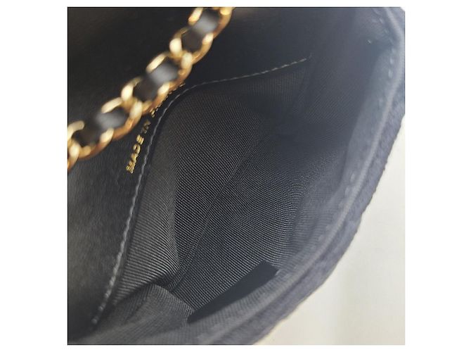Chanel Mini Borsa a Catena Nera con Hardware Dorato Nero - vista 10