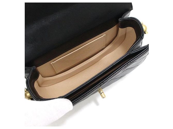 Chanel Mini borsa a tracolla mezza luna con catena dorata in nero - vista 4