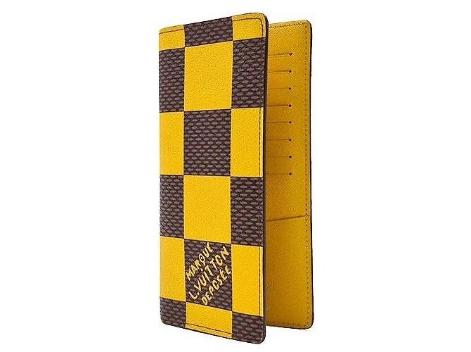 Louis Vuitton Cartera Damier Pop Braza Amarillo - vista 2