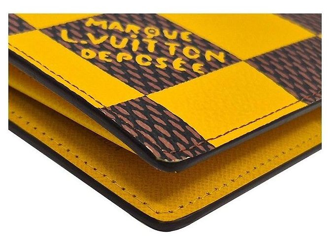 Louis Vuitton Cartera Damier Pop Braza Amarillo - vista 8