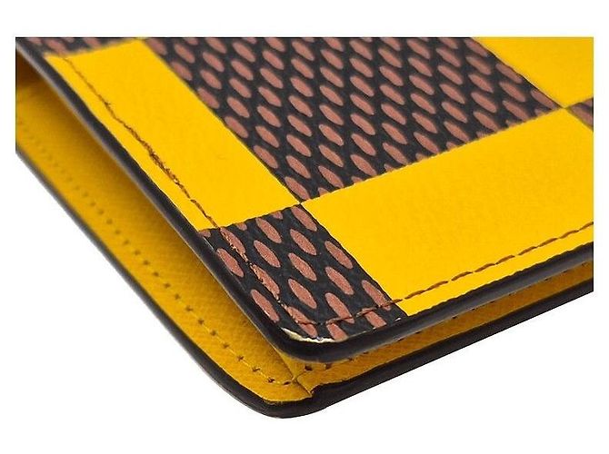 Louis Vuitton Cartera Damier Pop Braza Amarillo - vista 9