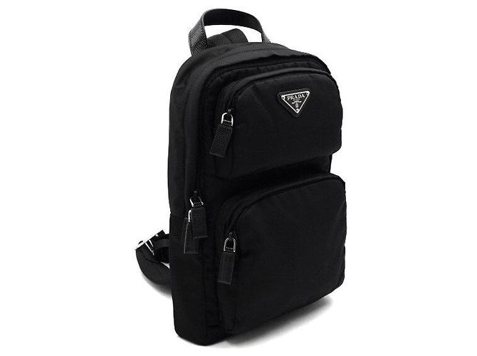 Prada Zaino a tracolla unisex in Re-Nylon Saffiano con logo triangolare nero - vista 3